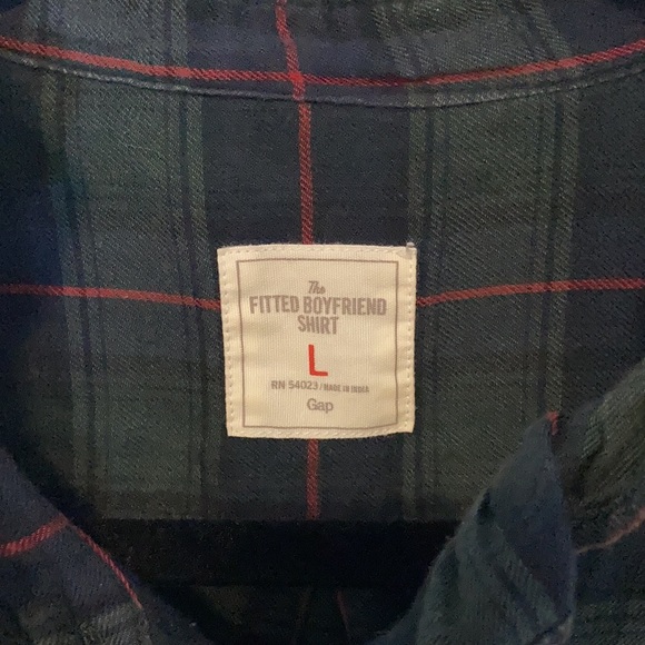 Gap red, green, and navy plaid button up shirt with ruffle detailing - Picture 4 of 6